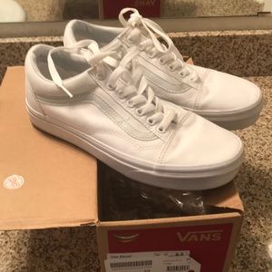 Vans Old Skool sneakers size 8 white
